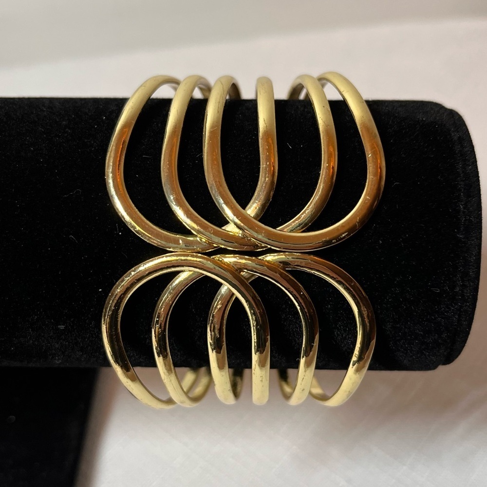 Fifth Avenue Chic Gold Hinged Bracelet. Lead & Nickel free